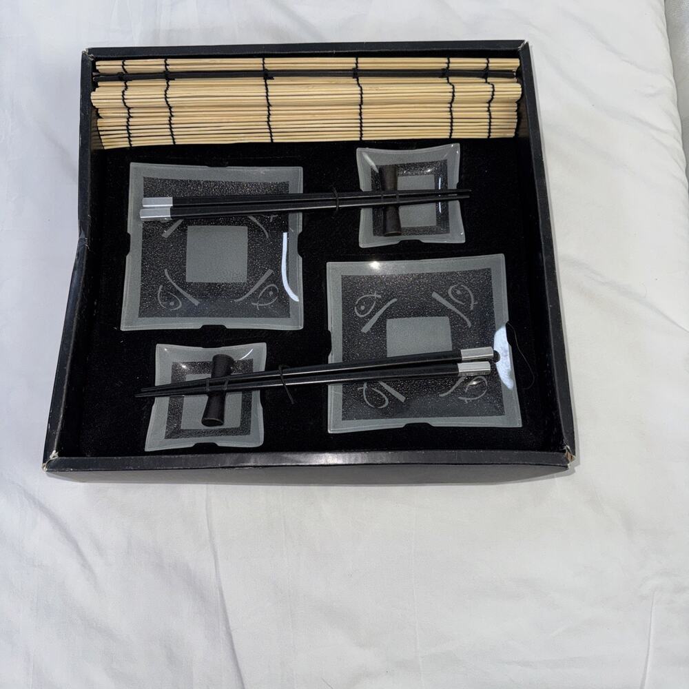 Gift Set Chinese Dining Ware Chopsticks & Rests/Holders & Saucers Sushi For 2